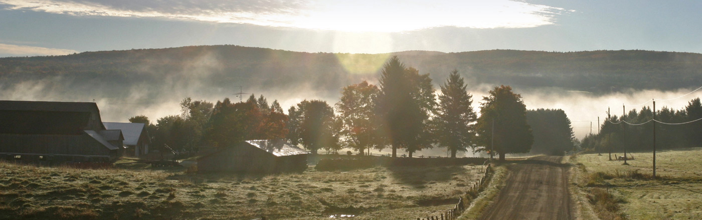 Chemin de terre à Dixville